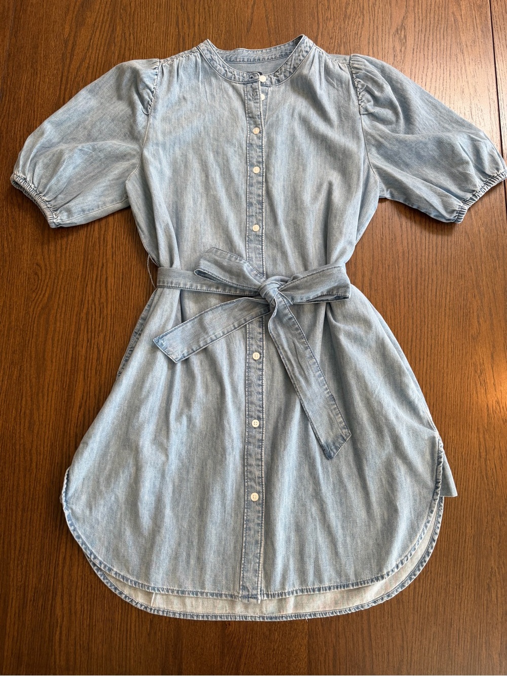 NWT GAP Light Blue Denim Chambray Mini Dress with Puff Sleeves and Tie Belt